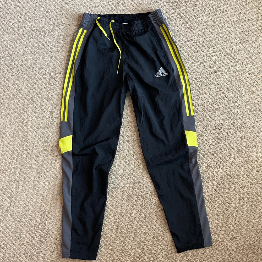 Men’s Adidas windbreaker pants